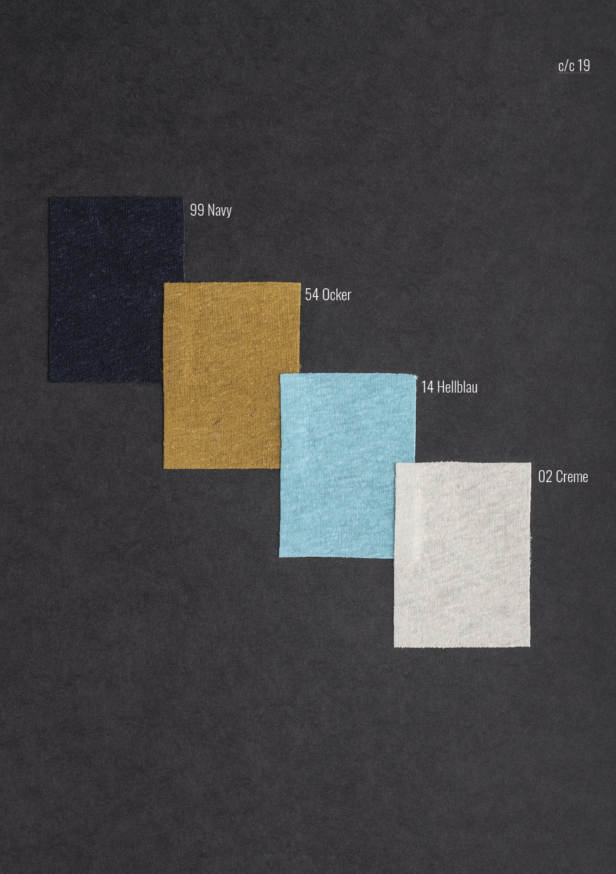 T-shirt in a cooling cotton-linen blend, relaxed fit