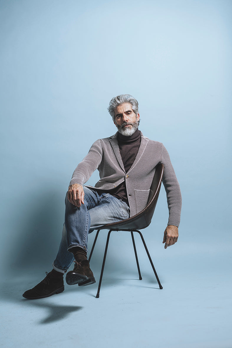 Knitted jacket made of >10,000m finest Merino wool, regular fit