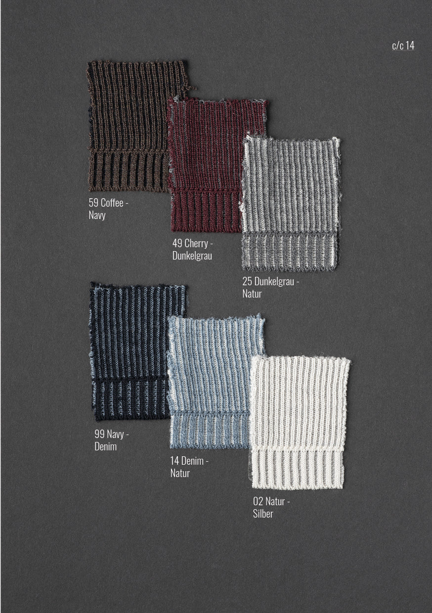 Sporty zip-up sweatshirt made of 2-coloured rib and stripes on the sleeve, 100% Merino, relaxed fit