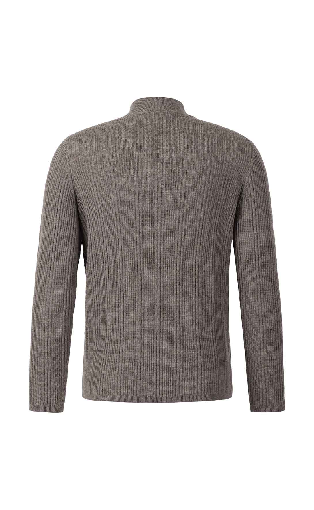 Mock neck sweater in a distinctive ribbed texture, seamlessly knitted from the finest merino wool, regular fit