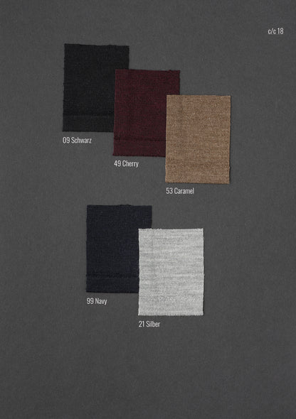 Crew neck sweater made of extra-fine Merino silk, regular fit