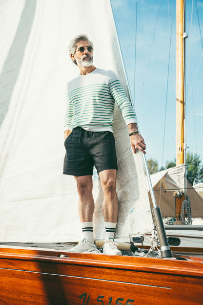 Ringelpullover aus körniger Viskose mit natürlicher Elastizität