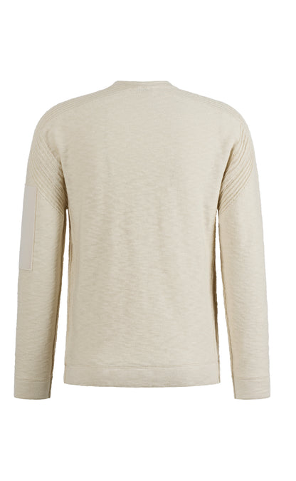 Sporty sweater made of soft cotton with a zip pocket on the arm, relaxed fit