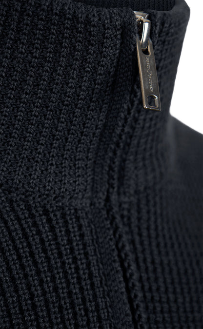 Zip jacket made of &amp;gt;10,000m finest Merino wool, regular fit