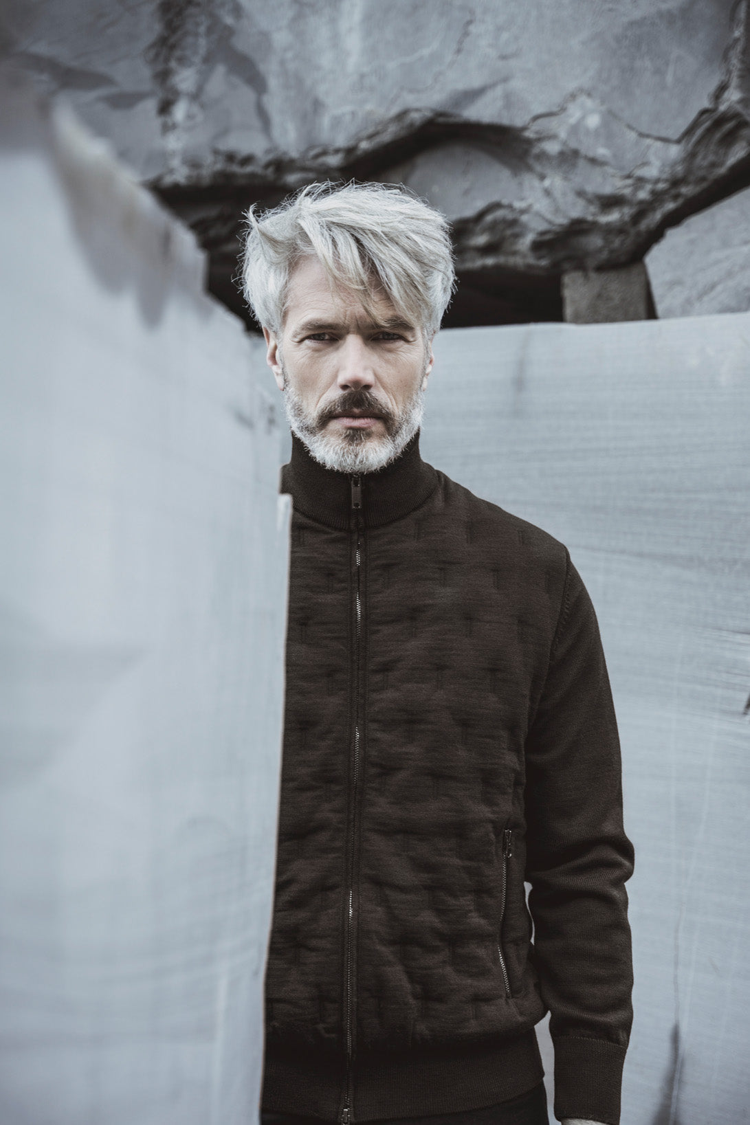 Innovative outdoor cardigan in a quilted look made from the finest merino wool, relaxed fit
