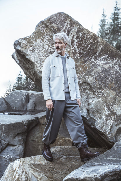 Leichter Doubleface-Pullover: außen Merino-, innen Baumwolle, relxed fit