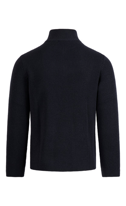 Zipptroyer made from > 10,000m finest Merino wool, regular fit